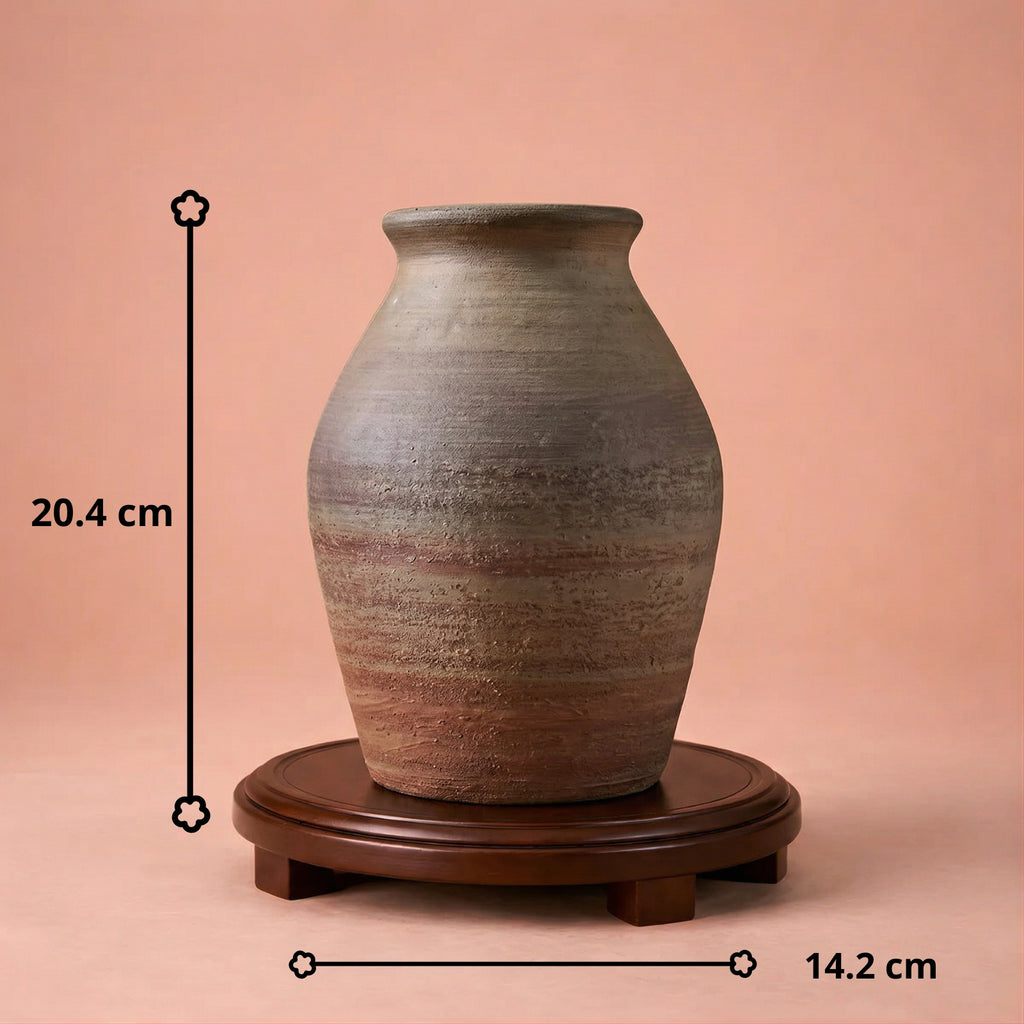 Vase ancien en céramique