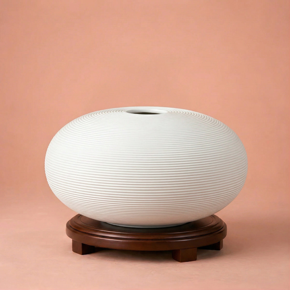 Petit vase blanc en céramique