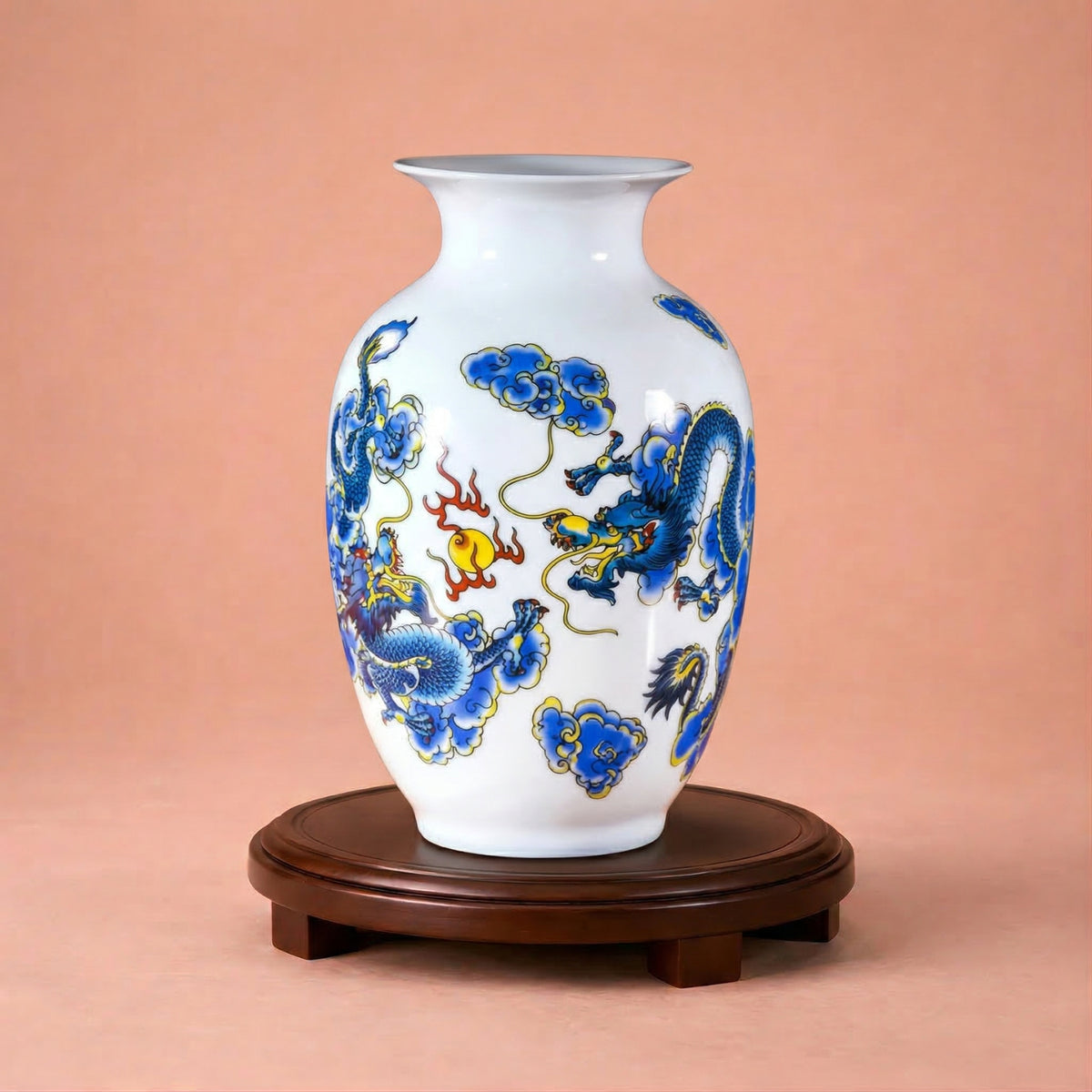 Vase chinois en céramique et porcelaine motif dragon bleu