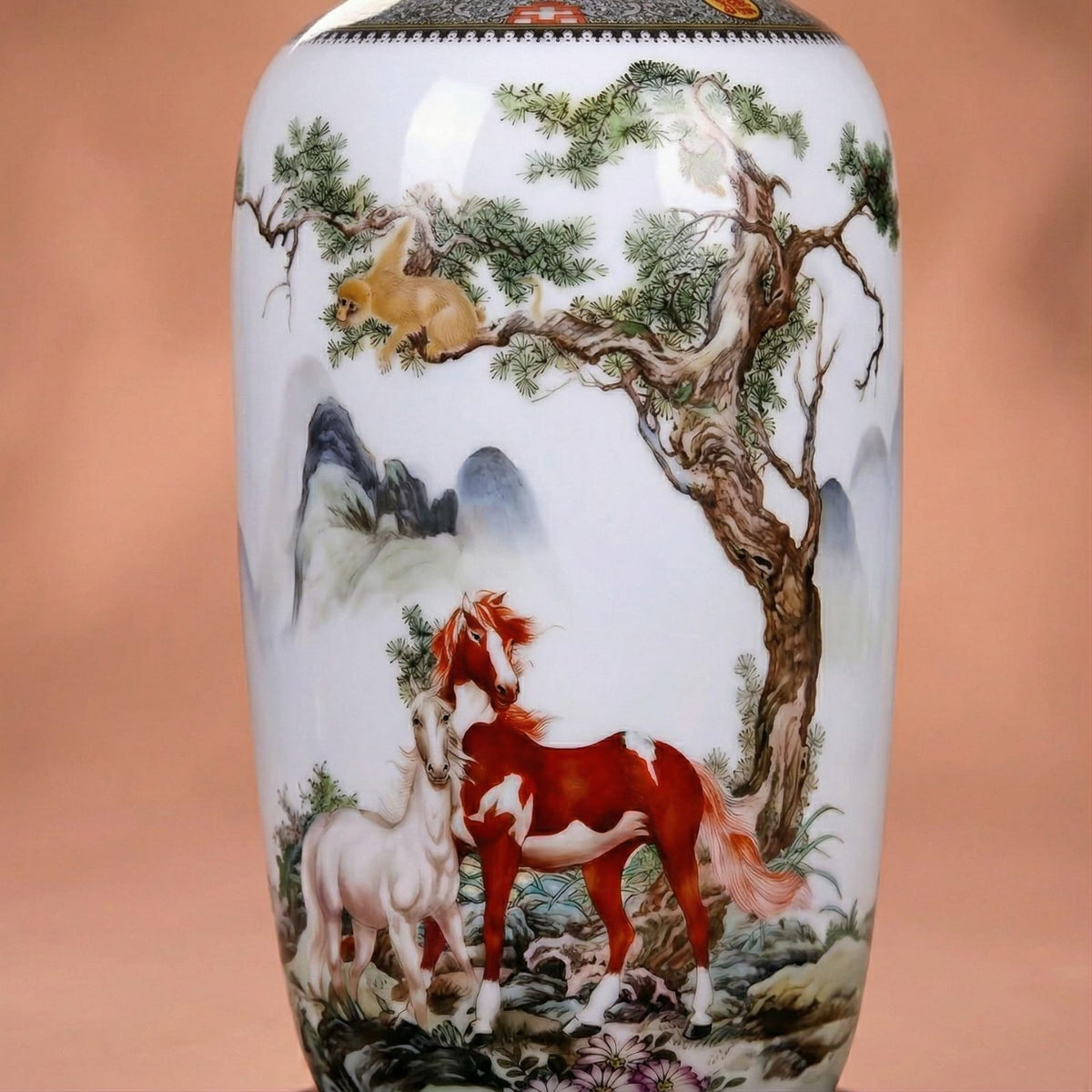Grand vase en céramique chinois motif chevaux