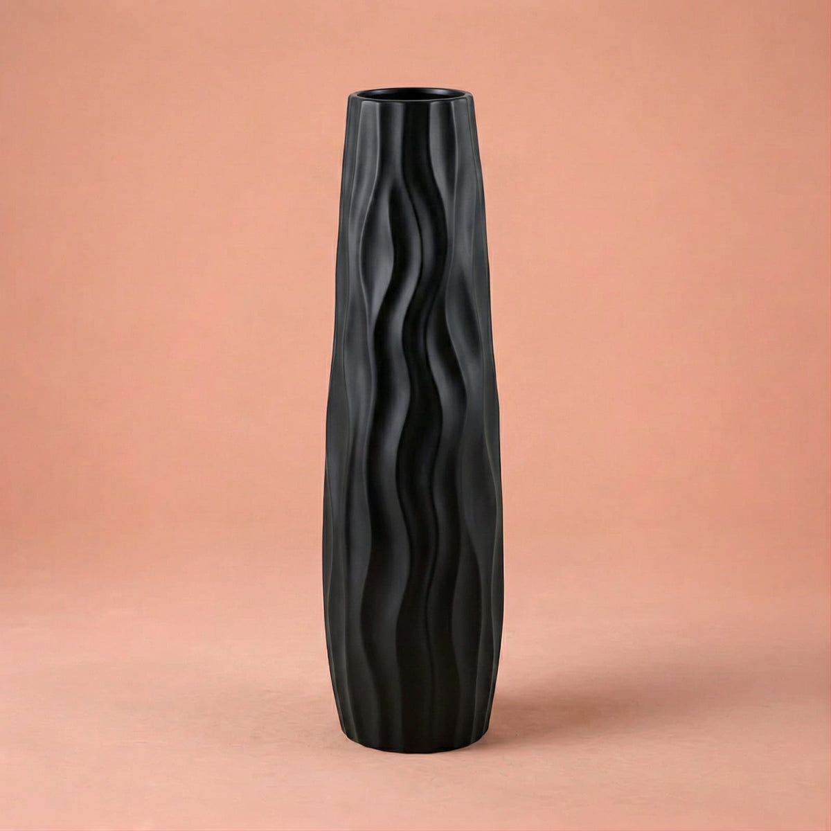 Grand vase en plastique à poser au sol