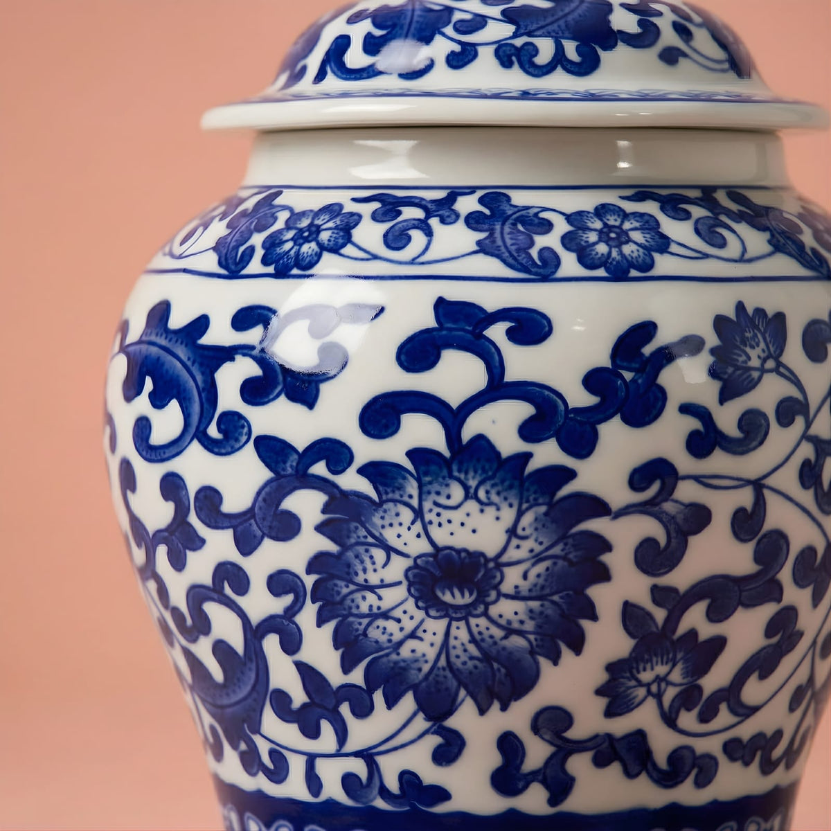 Petit vase chinois en céramique bleu et blanc