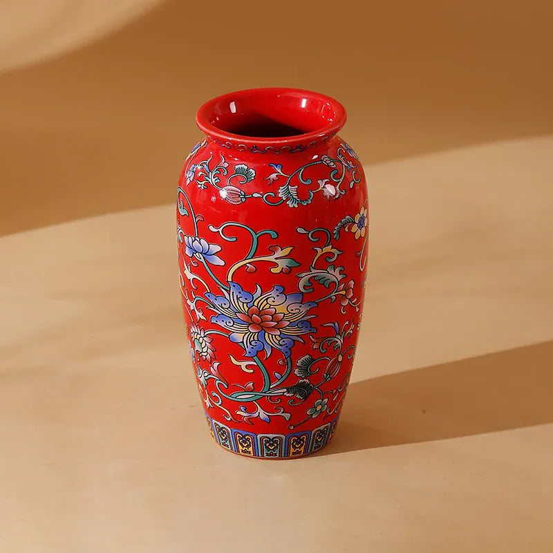 Petit vase chinois en porcelaine émaillée