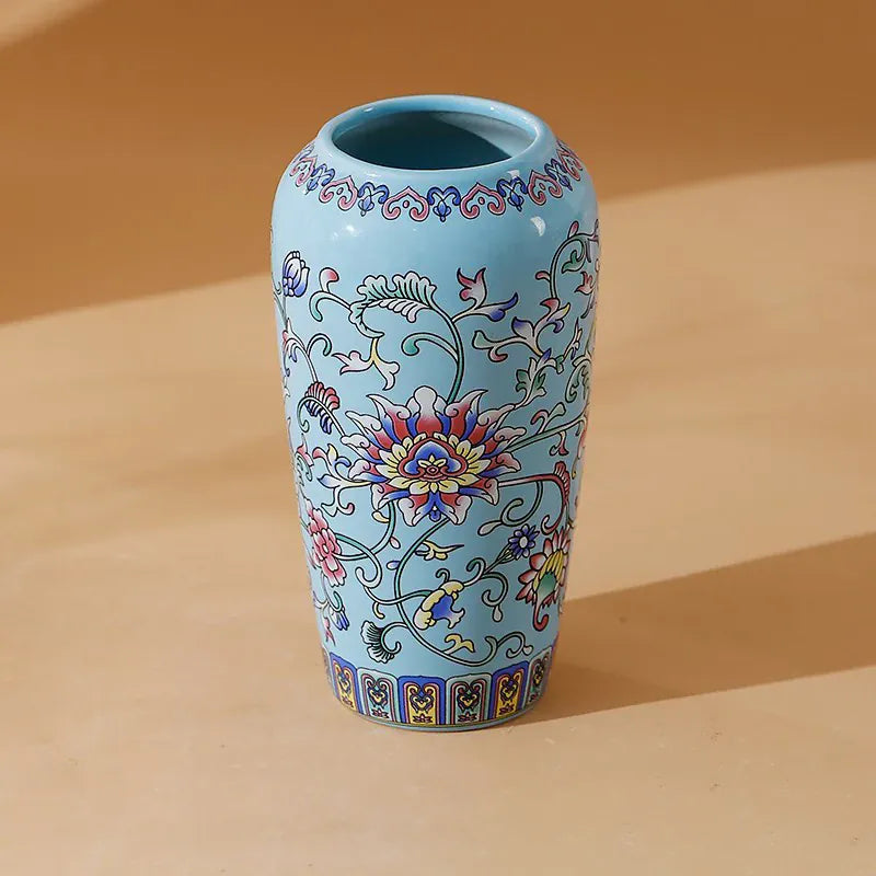 Petit vase chinois en porcelaine émaillée
