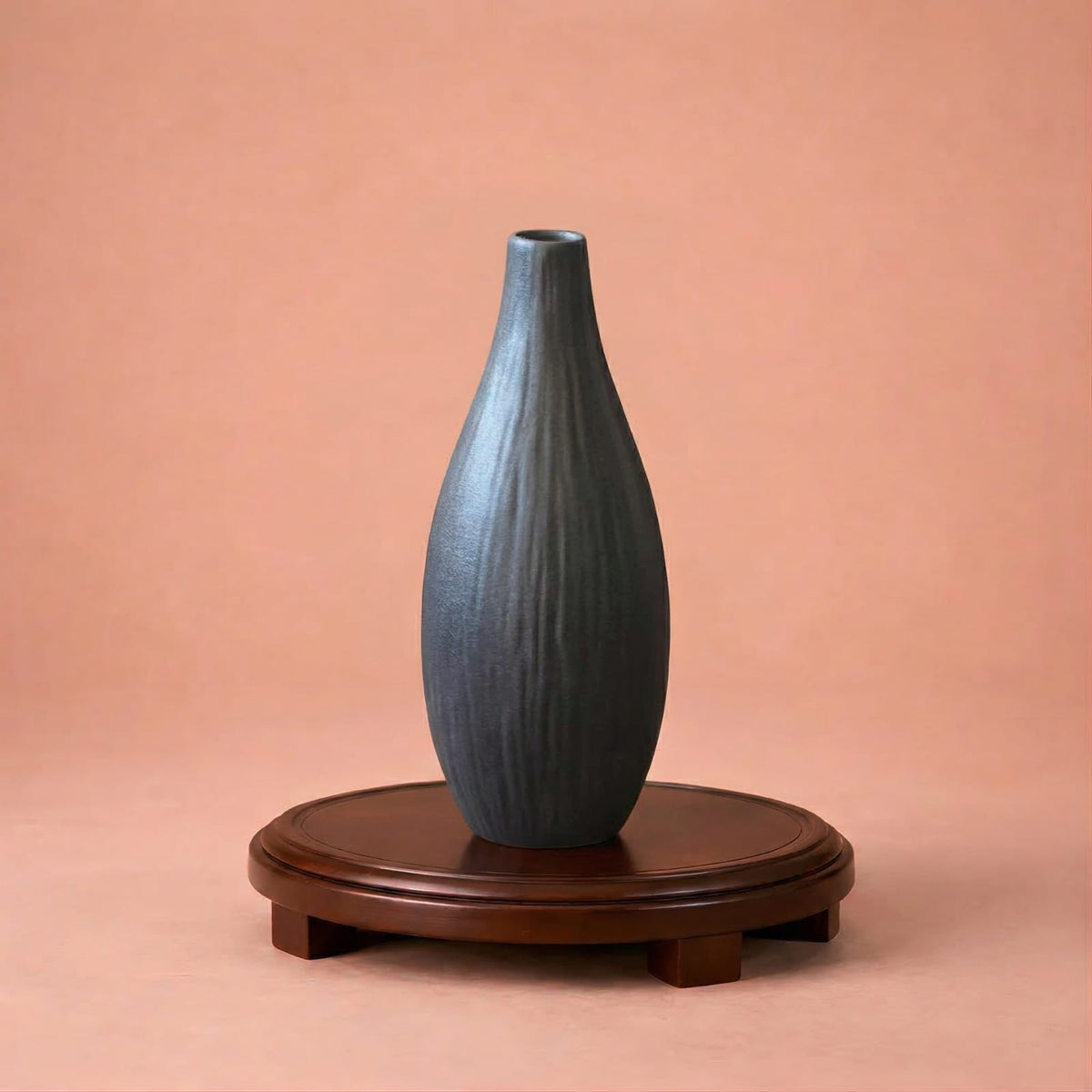 Petit vase de plante noir en céramique