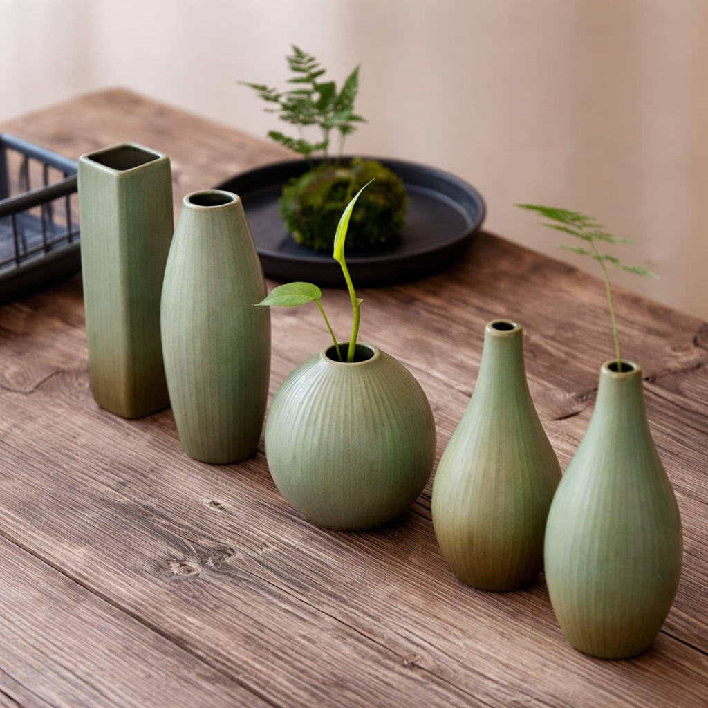 Petit vase de plante vert en céramique