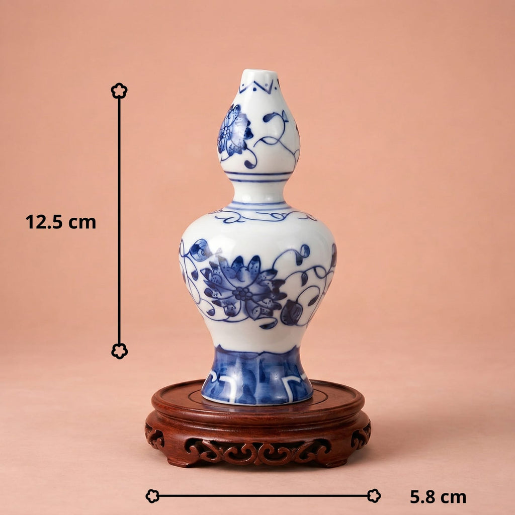 Petit vase décoratif bleu et blanc