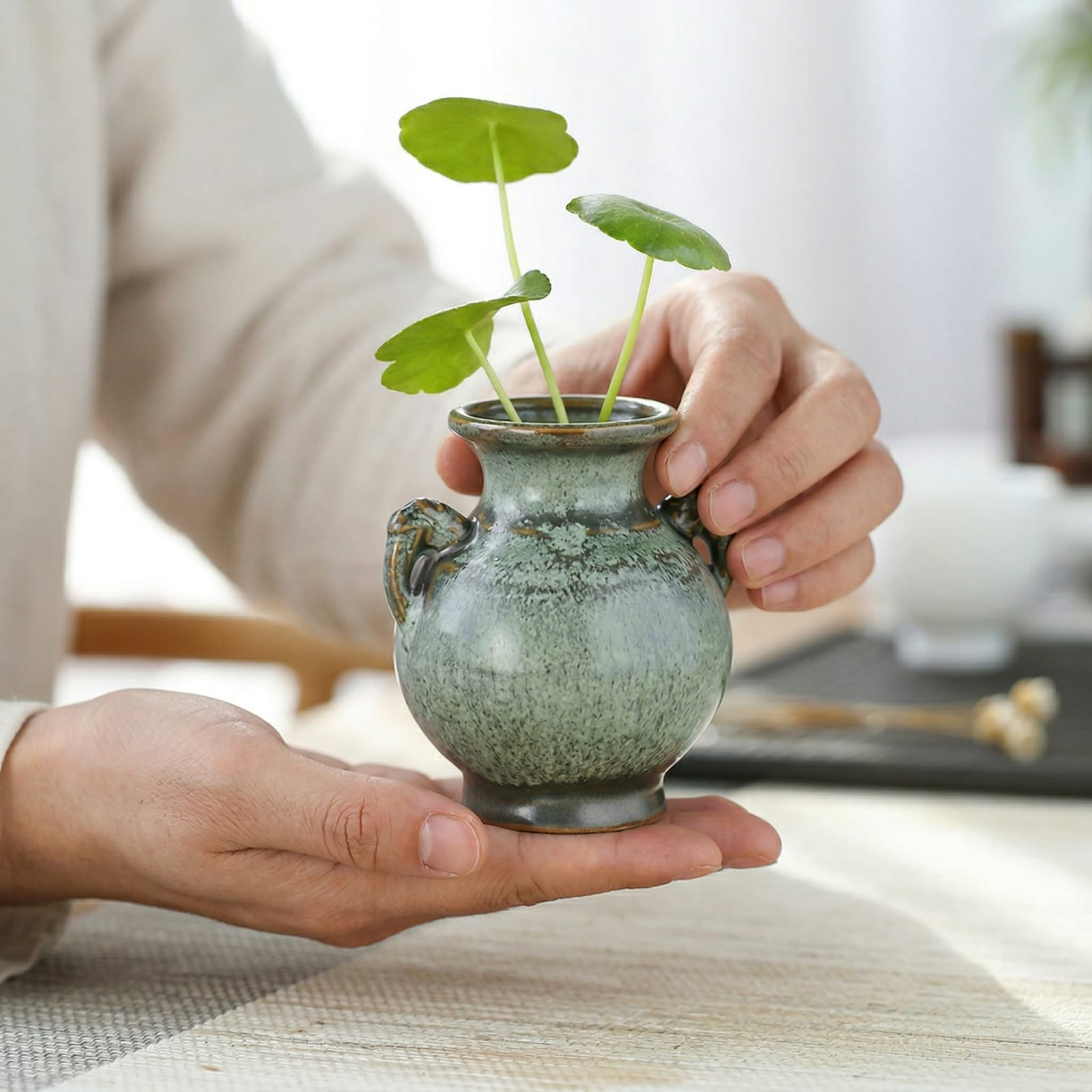 Petit vase décoratif style chinois Image