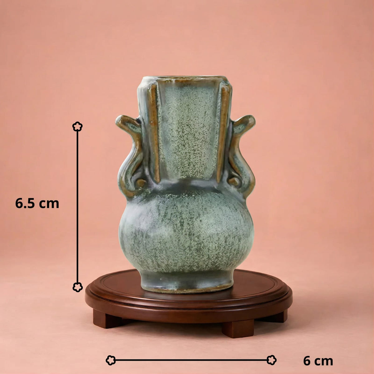 Petit vase décoratif style chinois
