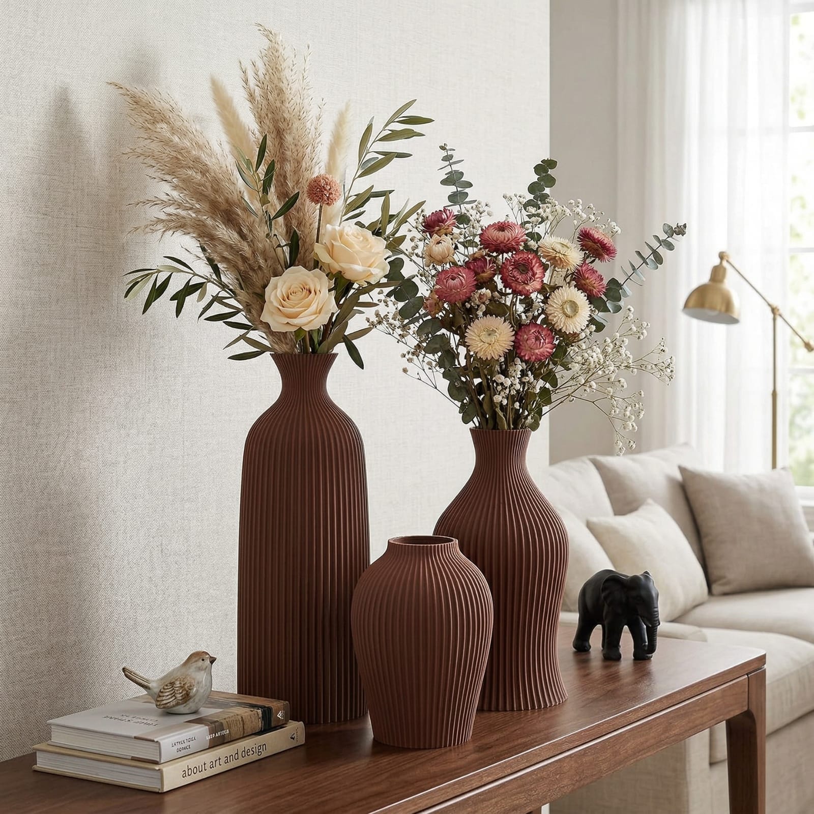 Trio de vases design en plastique Image