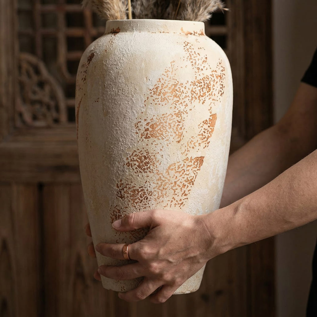 Vase blanc design en céramique