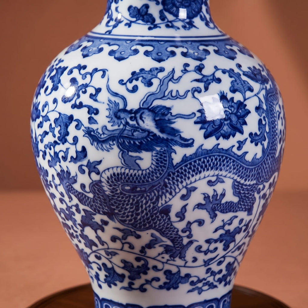 Vase chinois bleu et blanc dragon | Porcelaine Jingdezhen