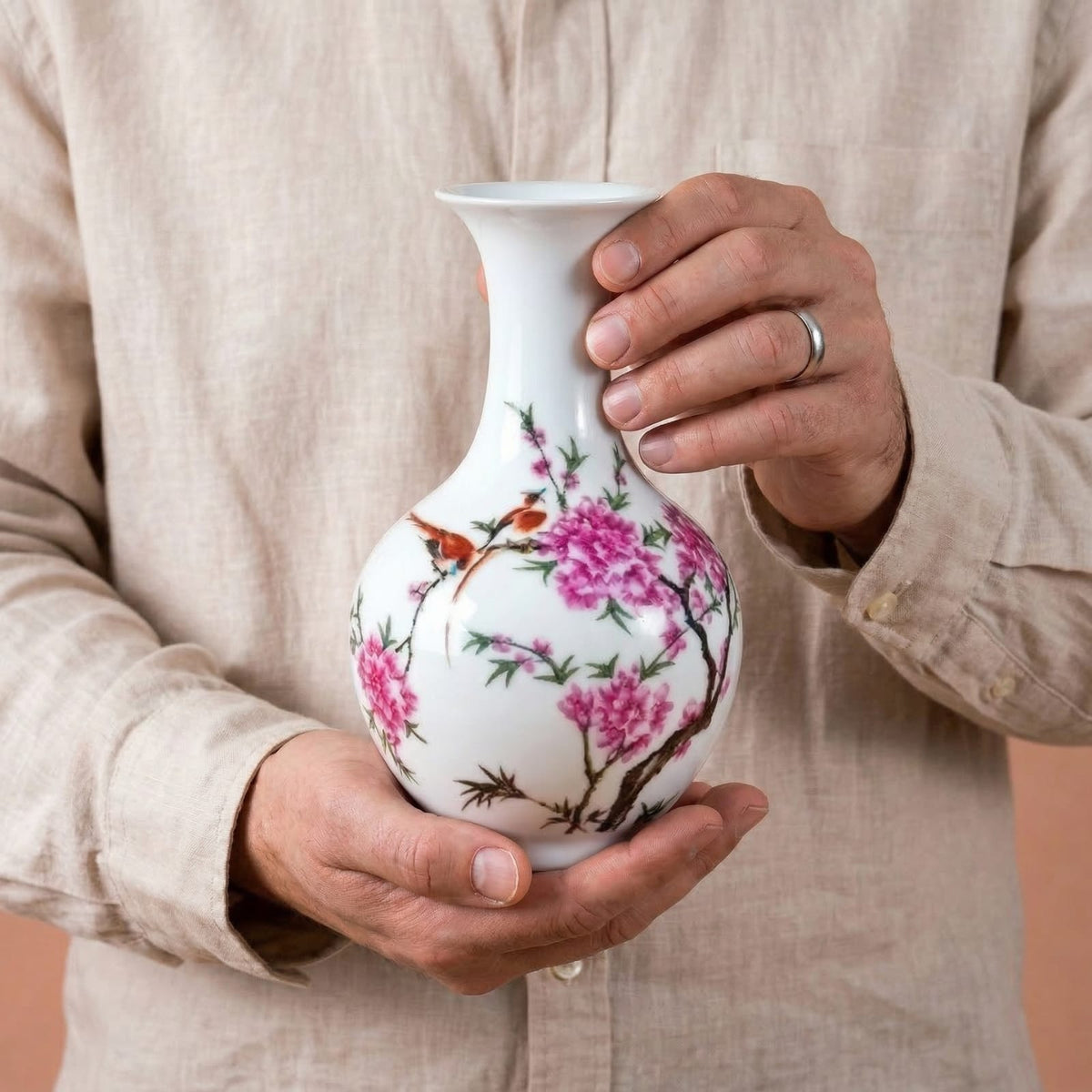 Vase chinois en porcelaine blanche