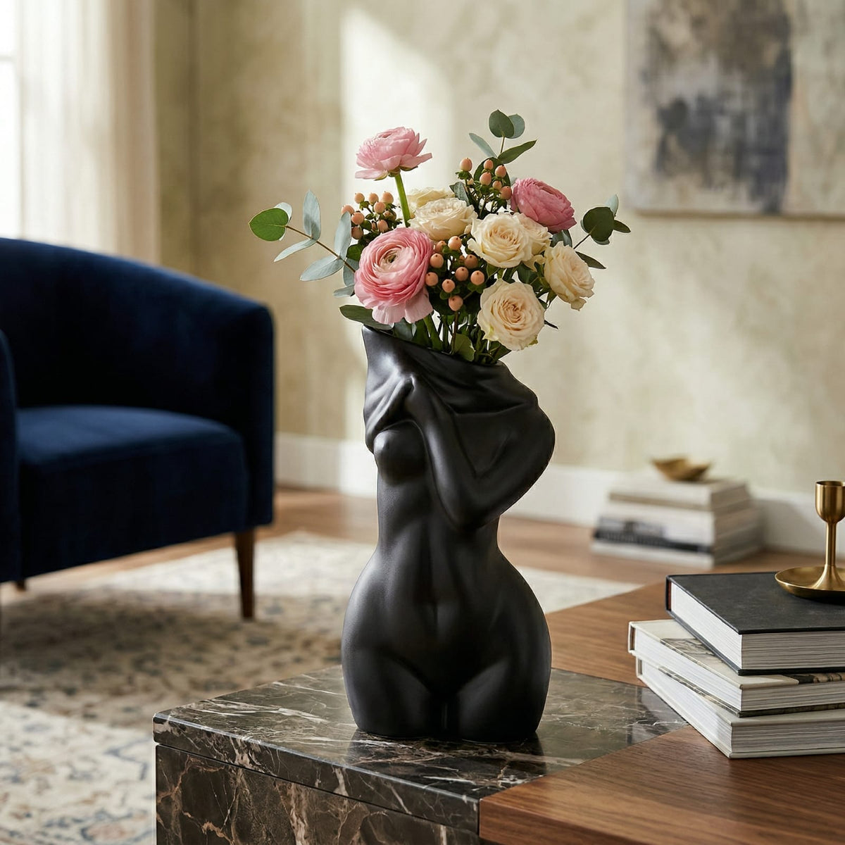 Vase corps féminin en résine