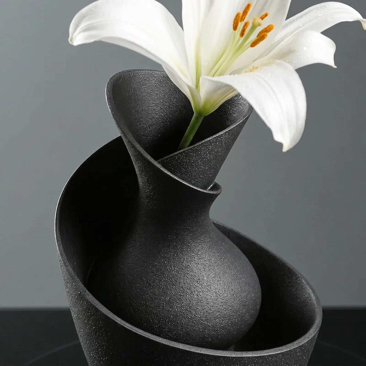 Vase Décoratif Sculptural | Design Nordique Noir & Blanc
