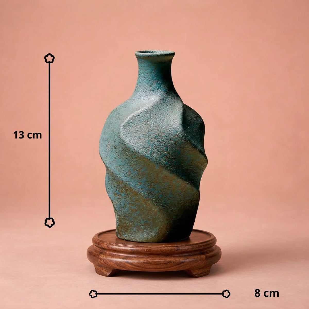 Vase design japonais en terre cuite