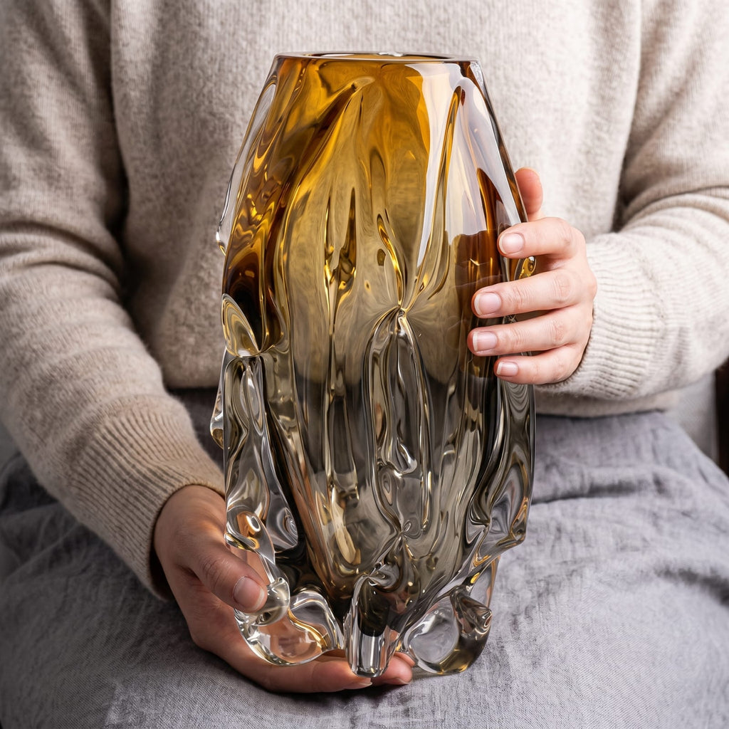 Vase design original en verre de cristal