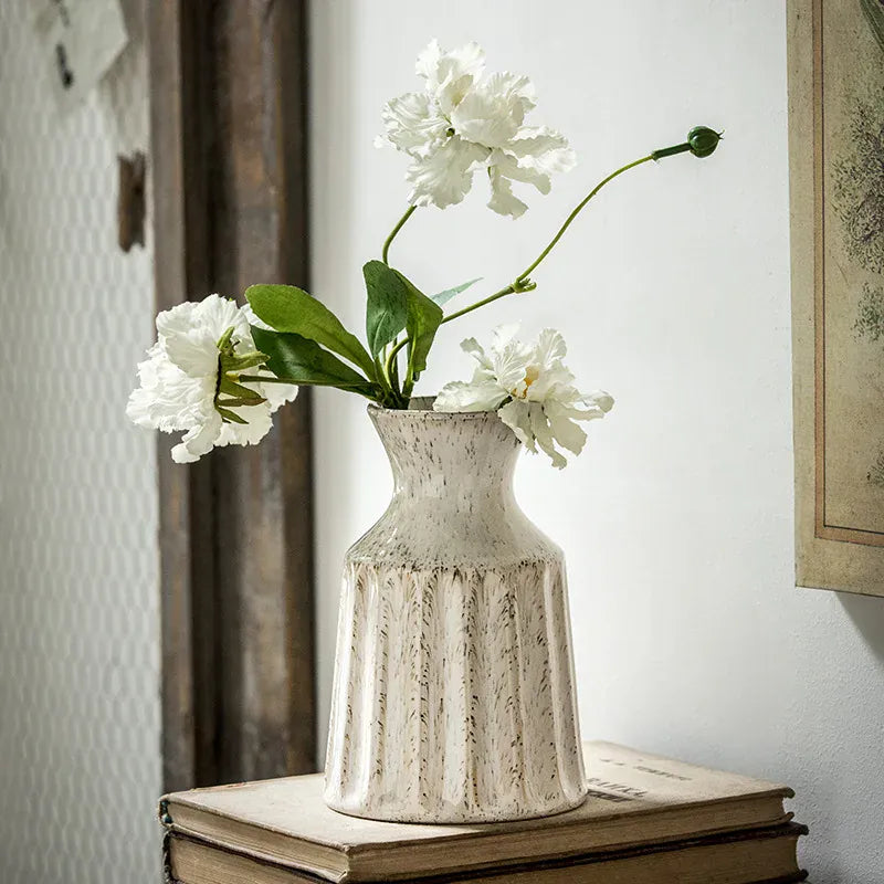 Vase en céramique vintage blanc | Décoration rétro élégante