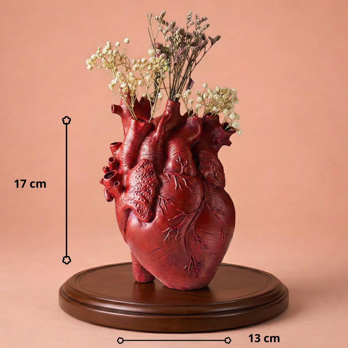 Vase en forme de coeur humain en résine