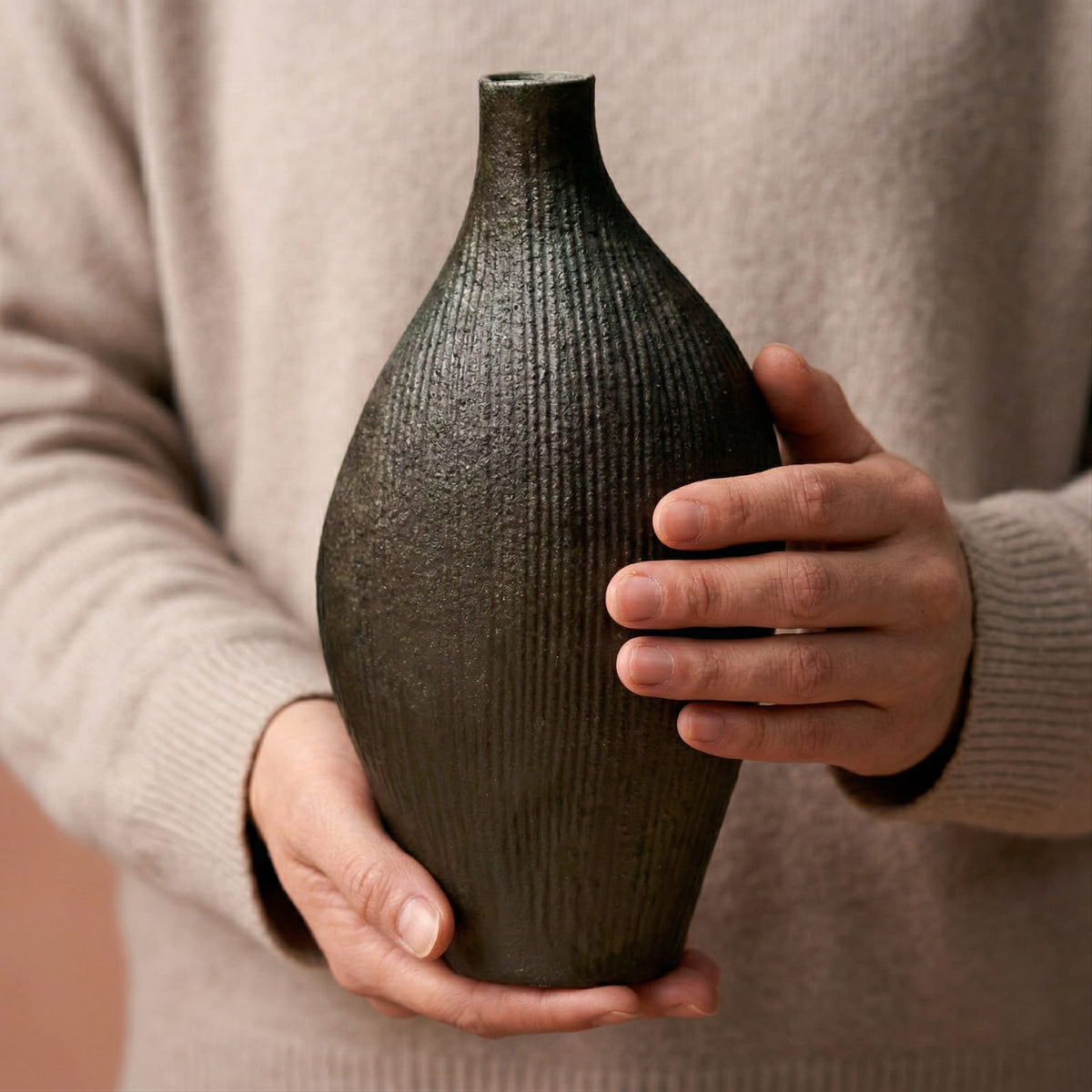 Vase en terre cuite japonais moderne