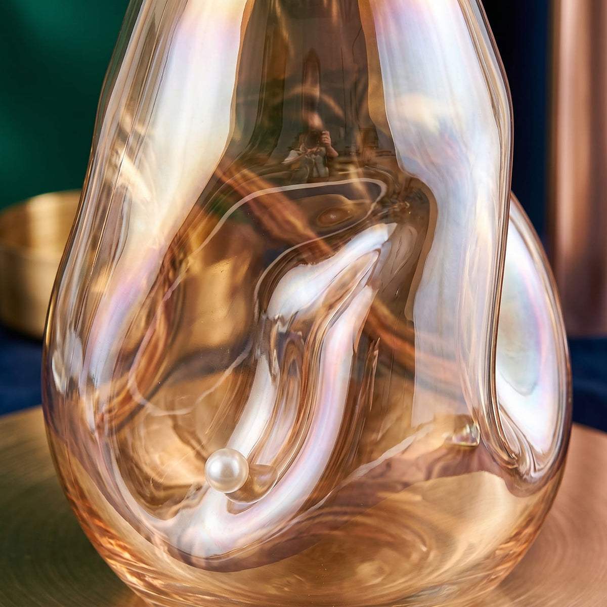 Vase en vitrail original transparent ambre
