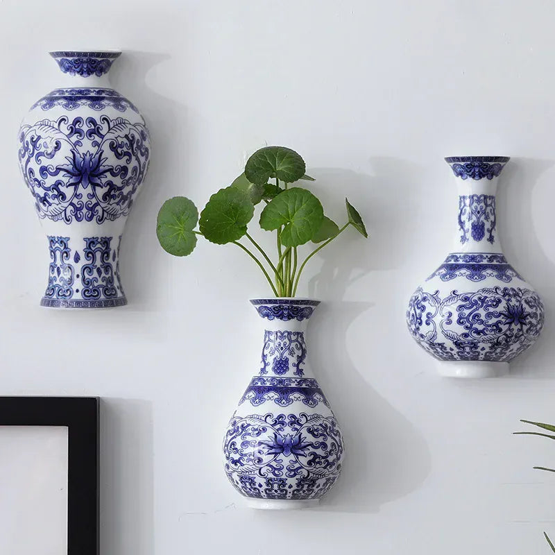 Vase mural chinois bleu et blanc en céramique