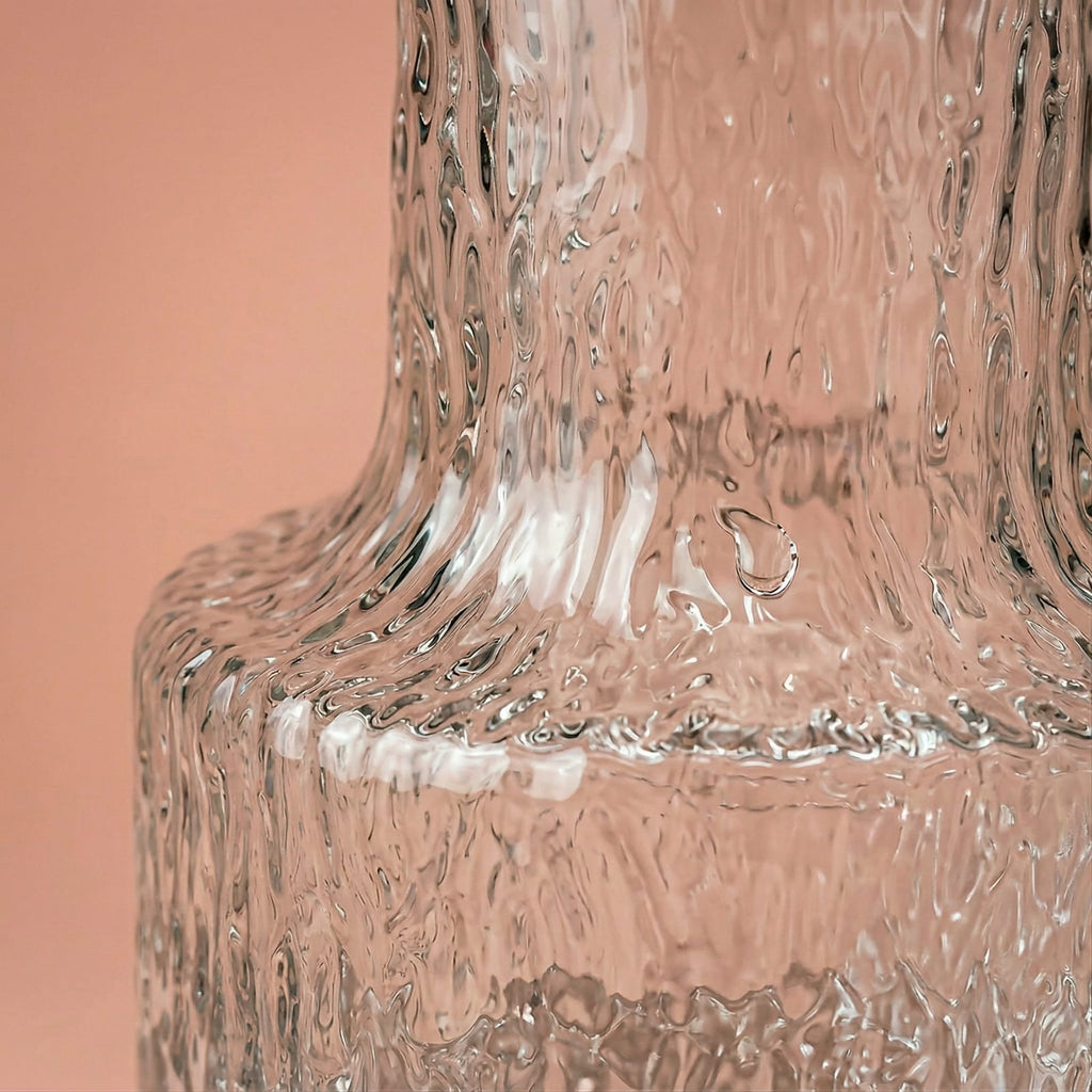 Vase original transparent en verre