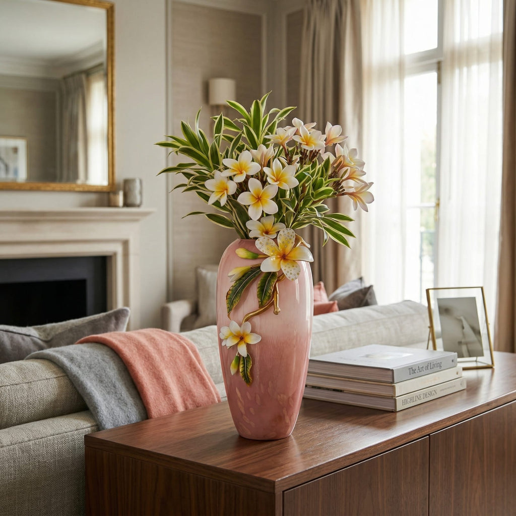 Vase rose en verre émaillé de luxe avec ornements