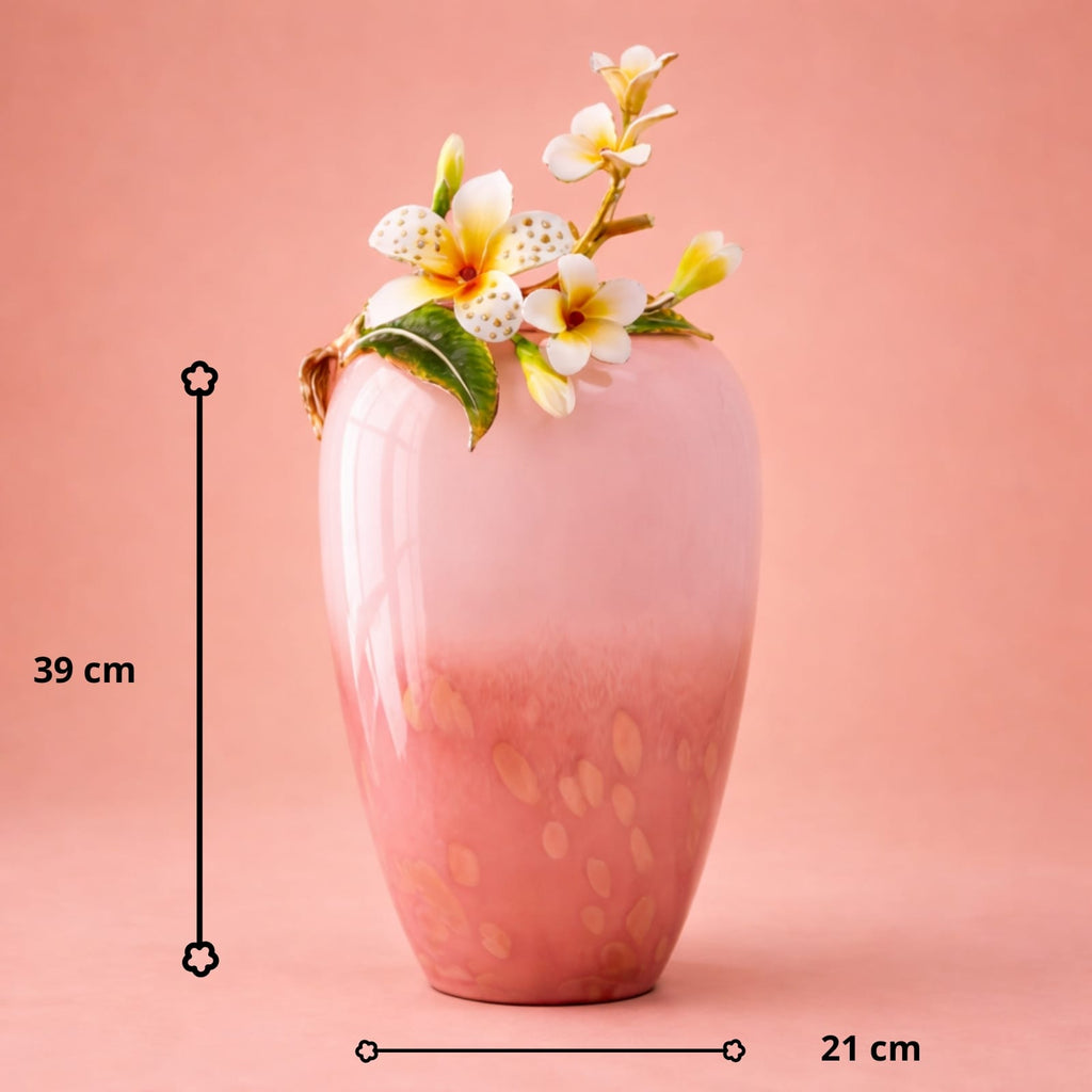 Vase rose en verre émaillé de luxe avec ornements