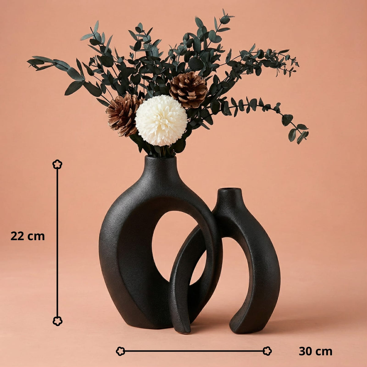 Vases en céramique moderne entrelacés