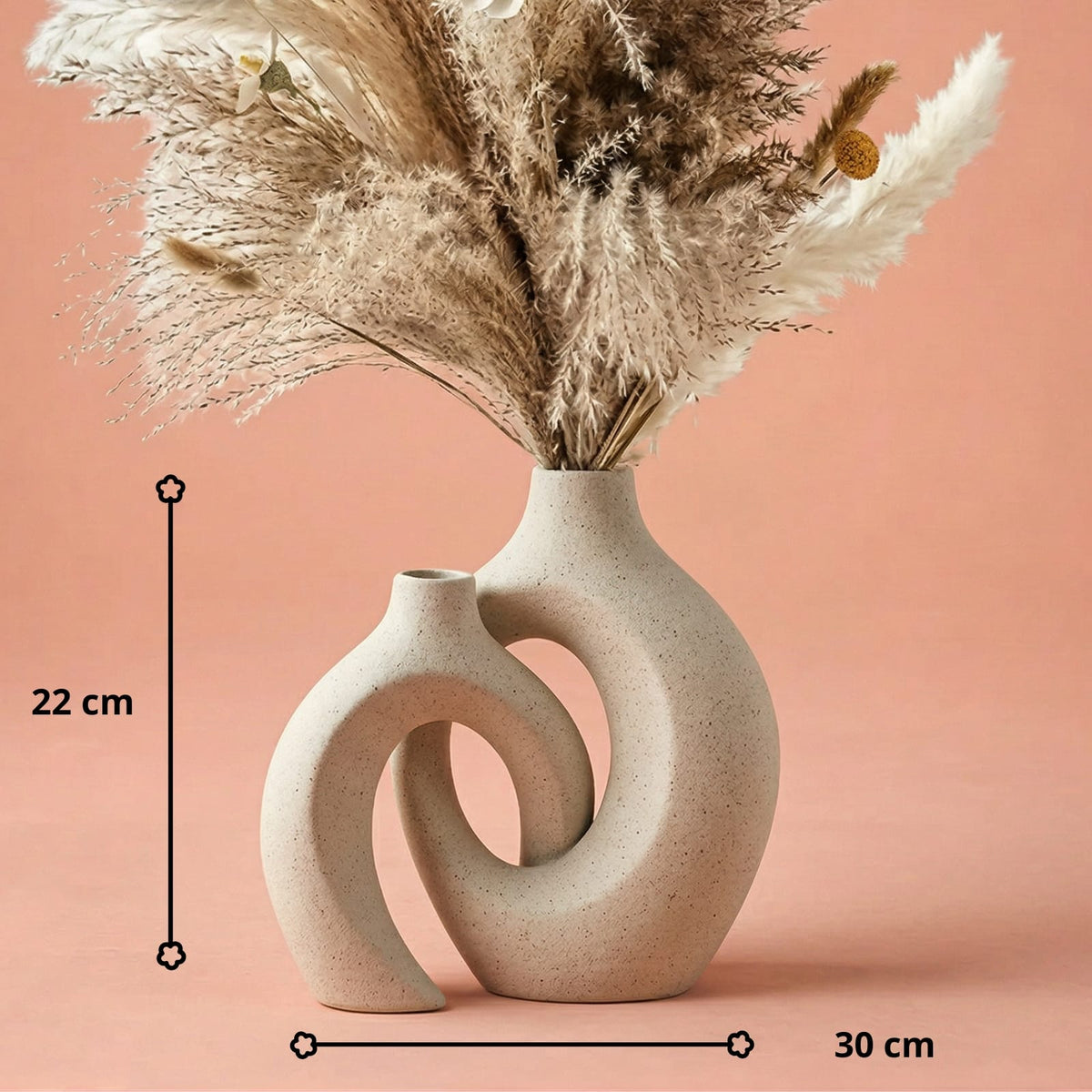 Vases en céramique moderne entrelacés